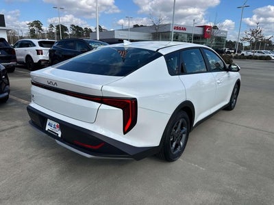 2026 Kia K4 LXS