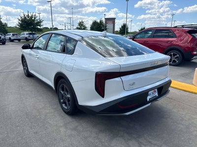 2026 Kia K4 LXS