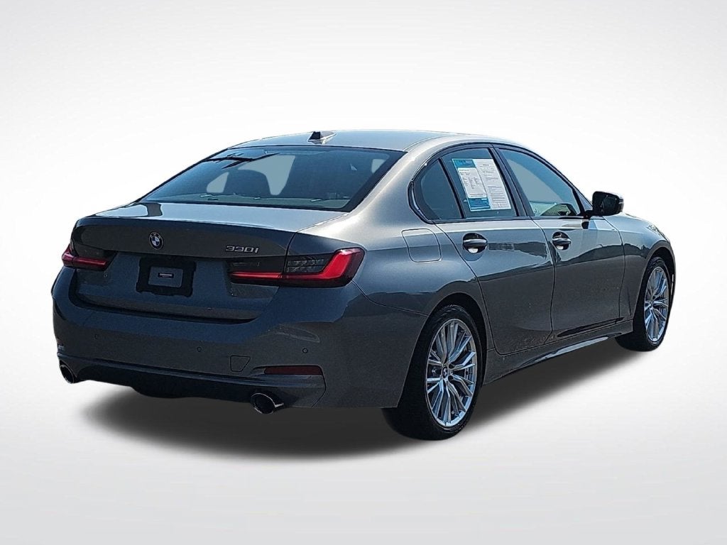 2023 BMW 3 Series 330i