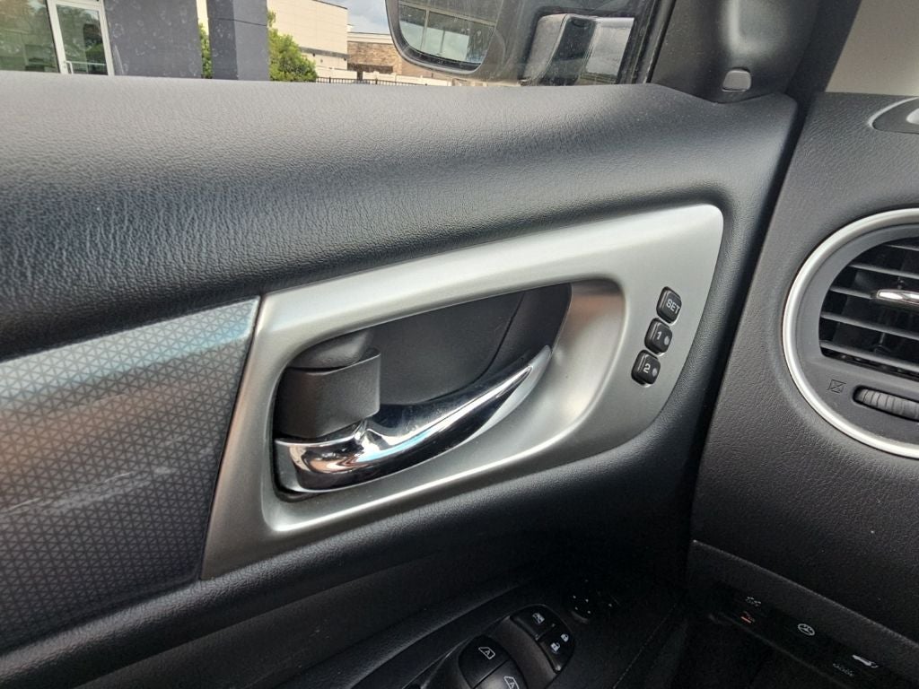 2018 Nissan Pathfinder SL