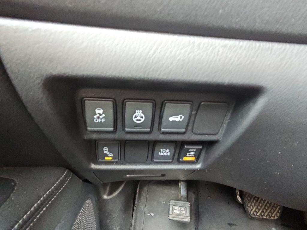 2018 Nissan Pathfinder SL