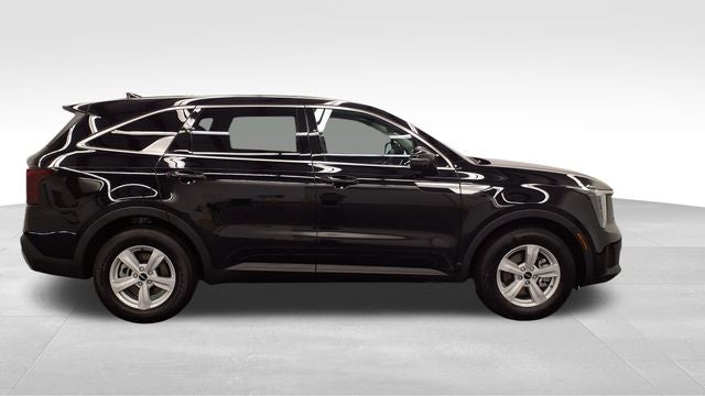 2025 Kia Sorento LX