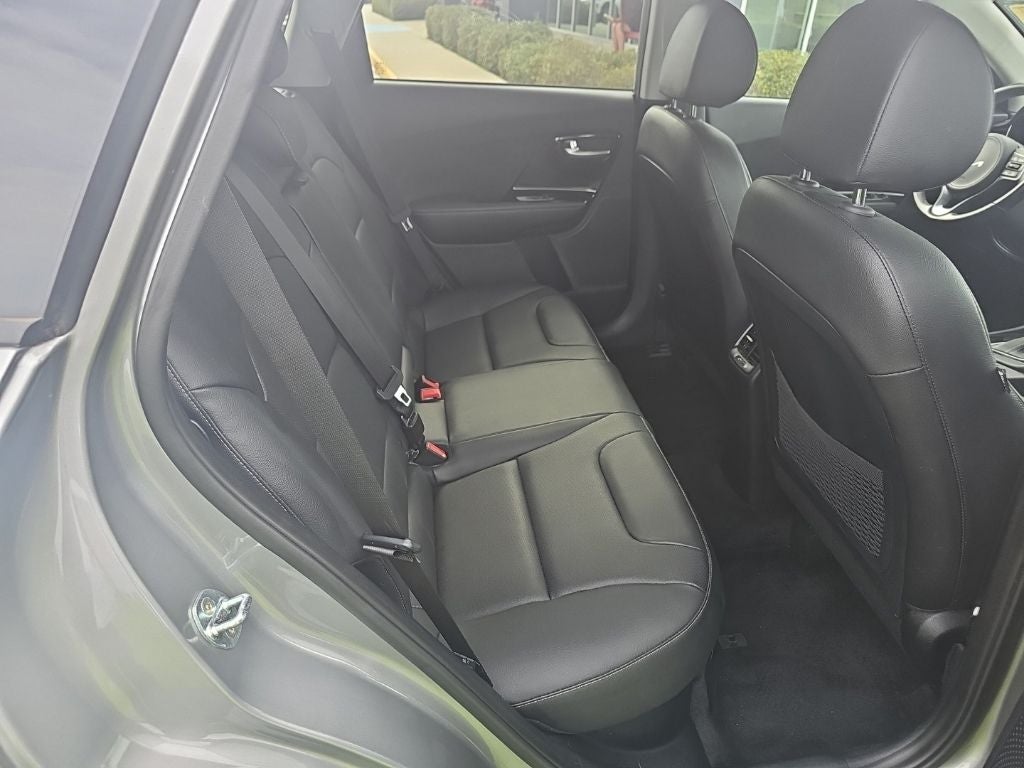 2022 Kia Niro Touring