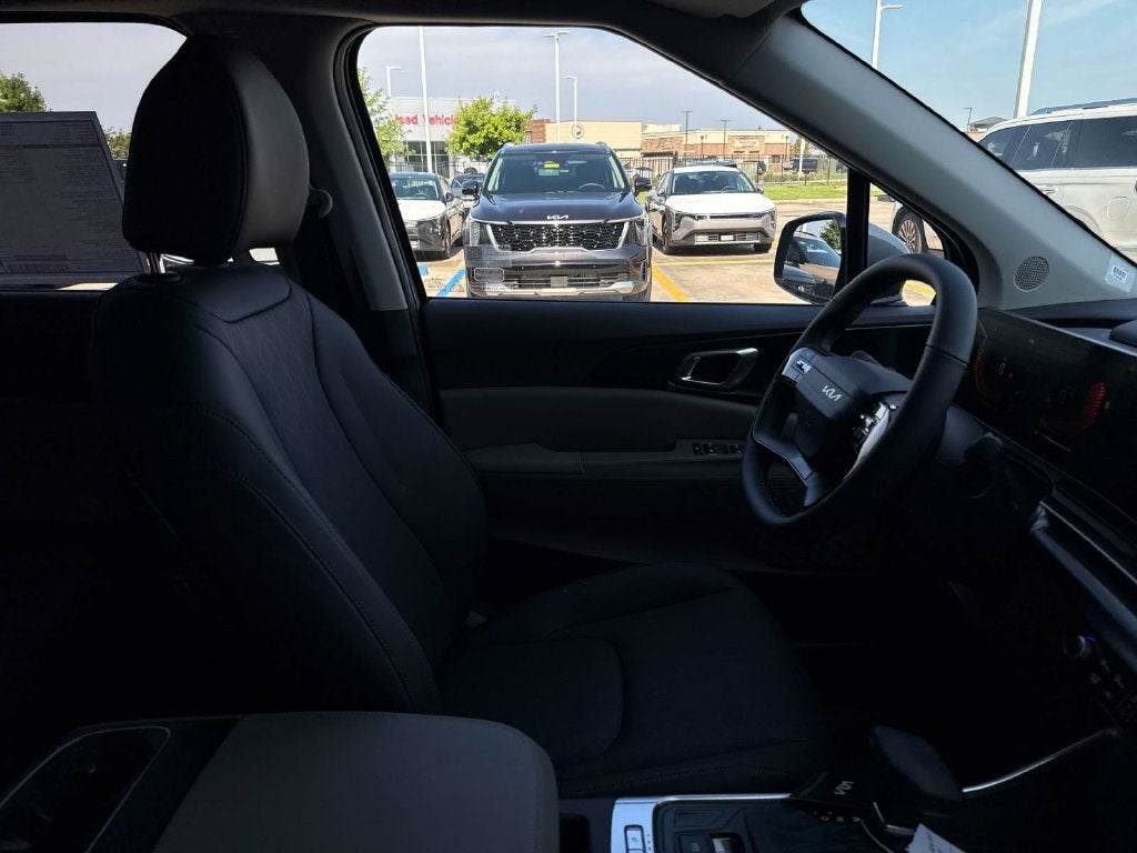 2027 Kia Carnival MPV LXS