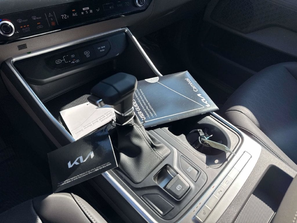 2027 Kia Carnival MPV LXS