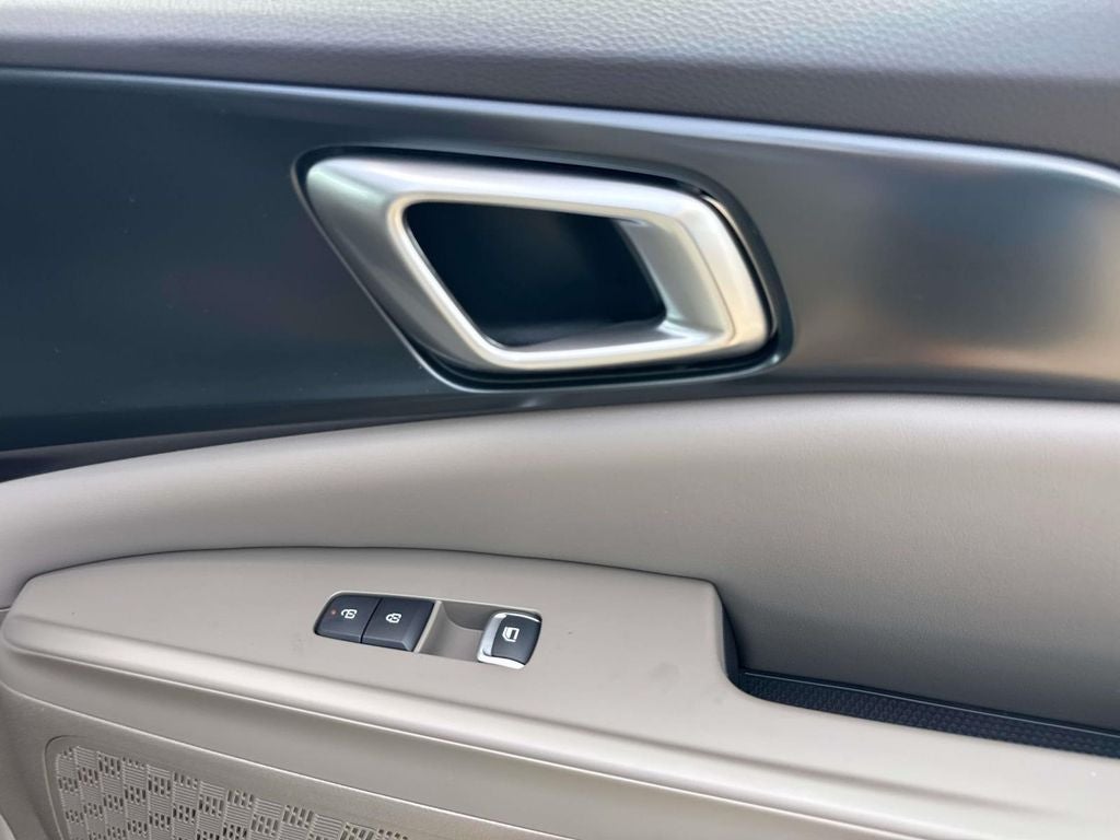 2027 Kia Carnival MPV LXS