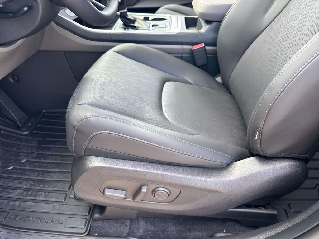 2027 Kia Carnival MPV LXS