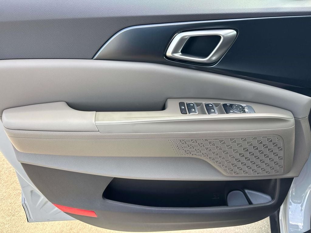 2027 Kia Carnival MPV LXS