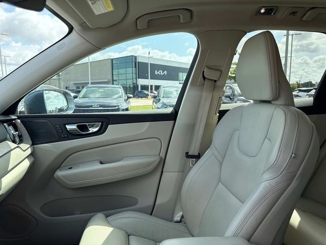 2021 Volvo XC60 T6 Inscription