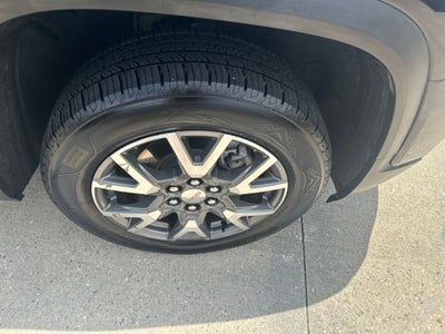 2022 GMC Acadia SLE