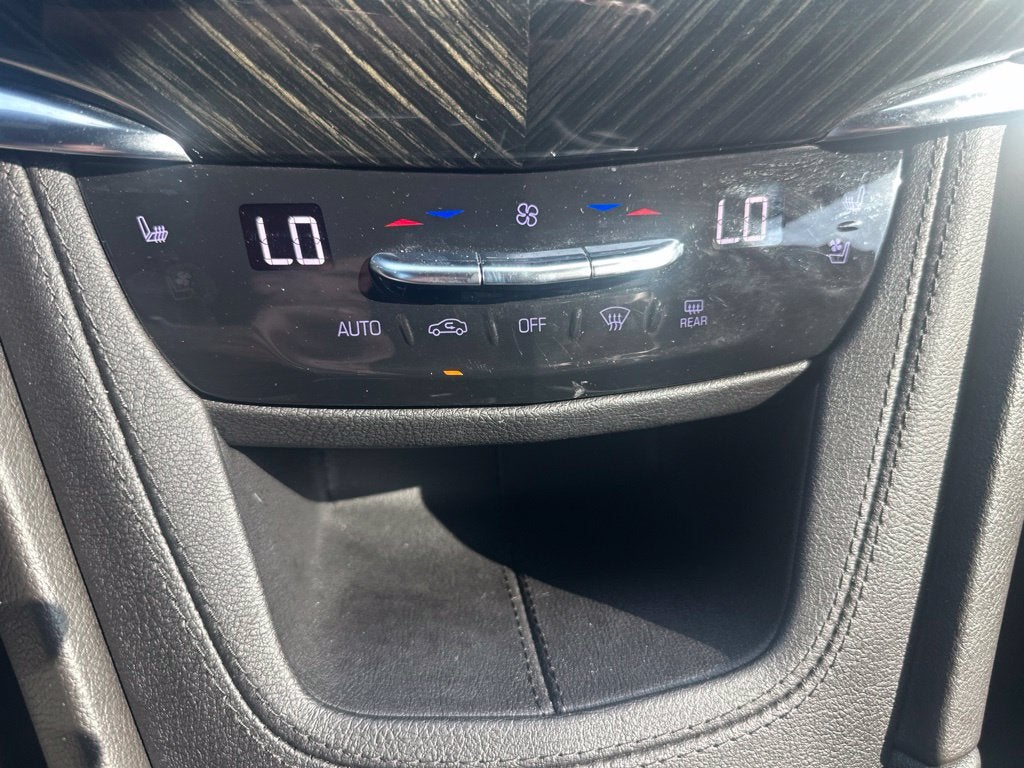 2022 Cadillac XT6 Premium Luxury