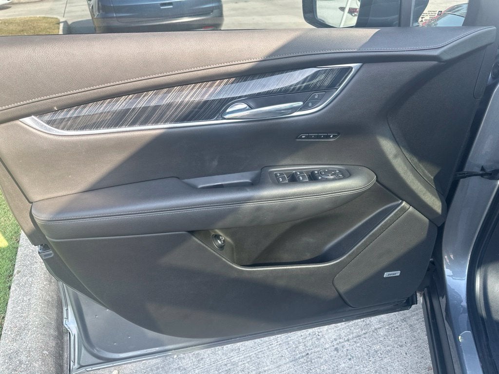 2022 Cadillac XT6 Premium Luxury