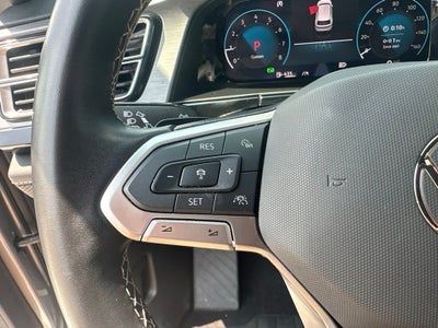 2025 Volkswagen Atlas Cross Sport 2.0T SE w/Technology