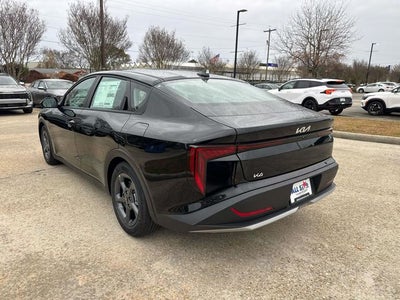 2026 Kia K4 LXS