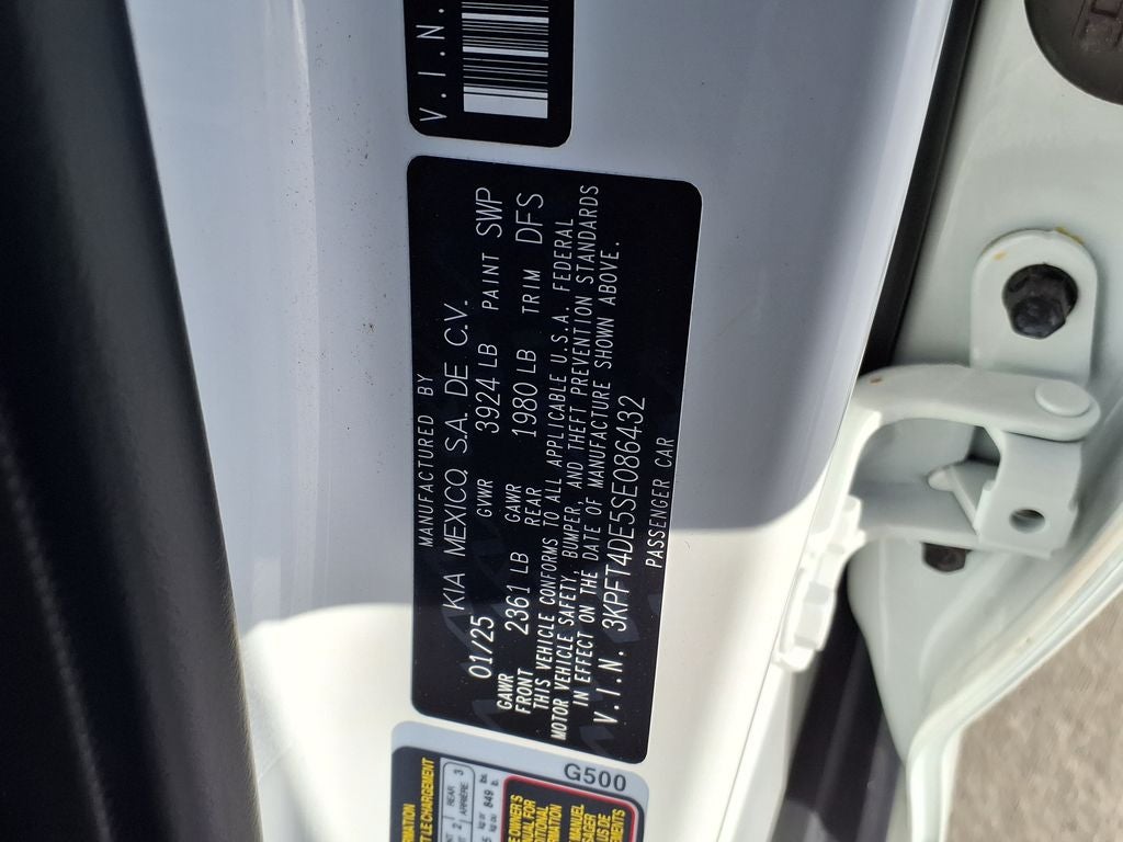 2025 Kia K4 LXS