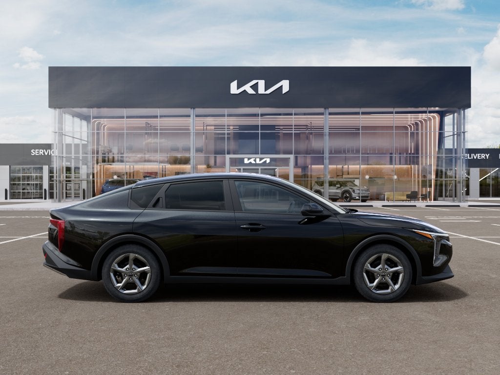 2027 Kia K4 LXS