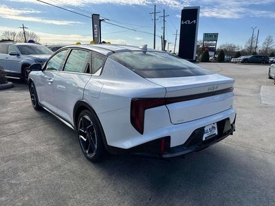 2025 Kia K4 GT-Line