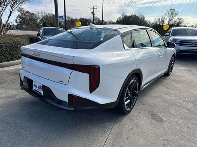 2025 Kia K4 GT-Line