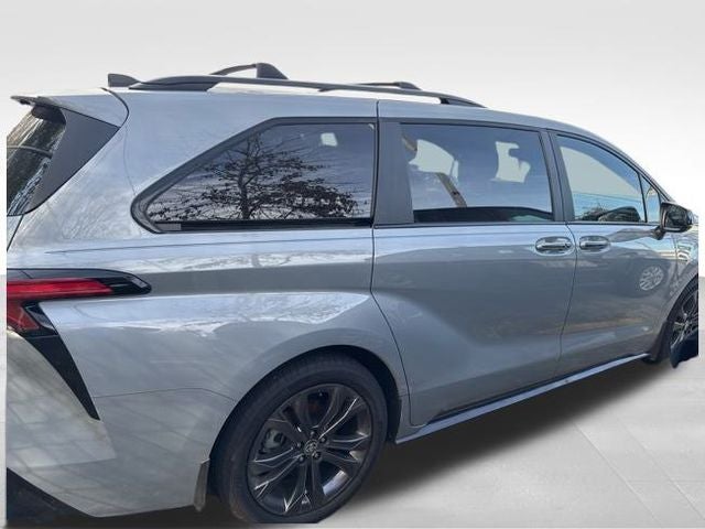 2025 Toyota Sienna XSE 7 Passenger