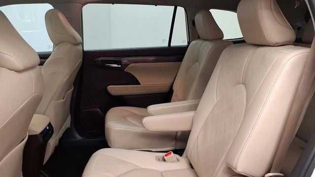 2021 Toyota Highlander Platinum