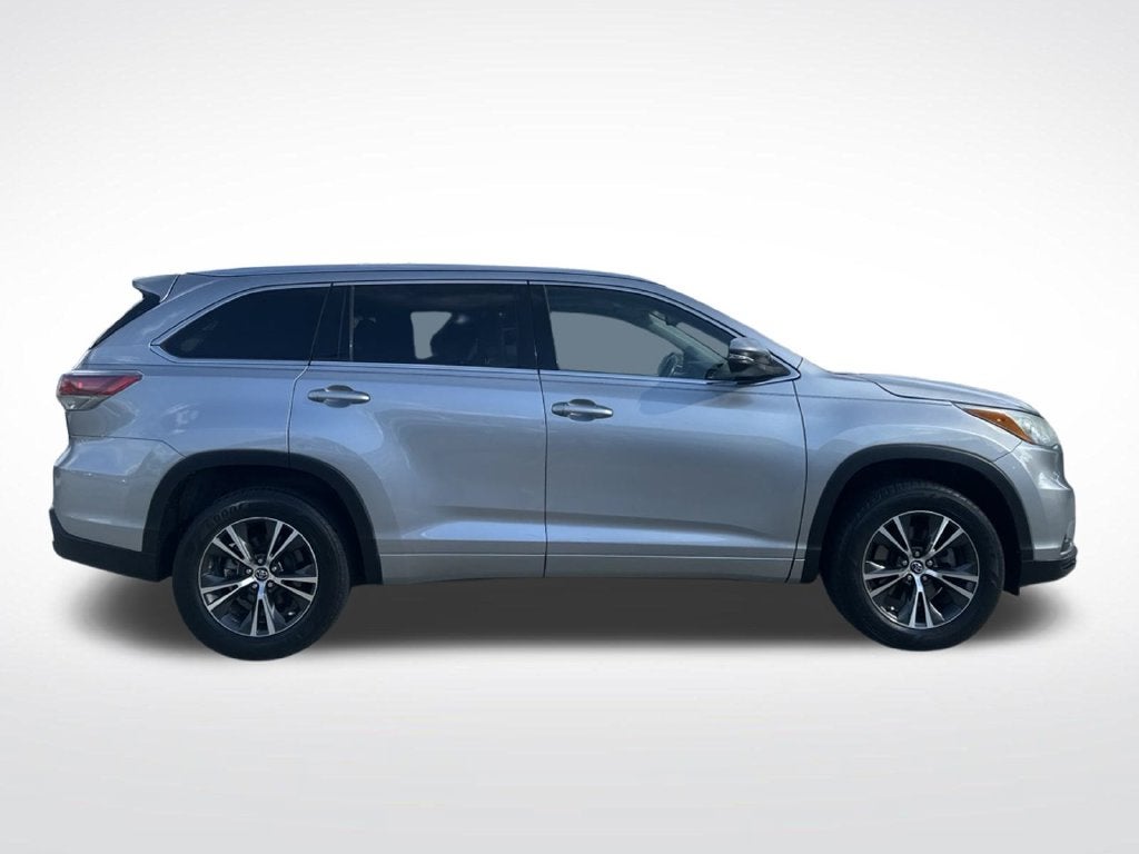 2016 Toyota Highlander XLE V6