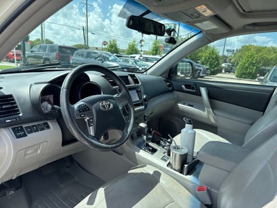 2013 Toyota Highlander Base Plus V6