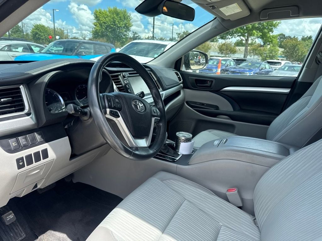 2017 Toyota Highlander LE Plus