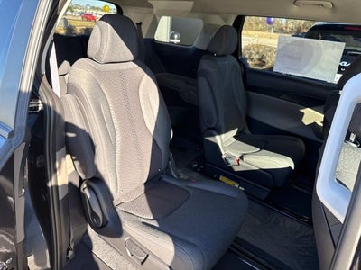 2026 Kia Carnival LX