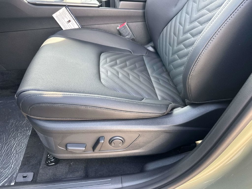 2026 Kia Sportage Plug-In Hybrid X-Line