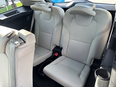 2019 Volvo XC90 T5 Momentum