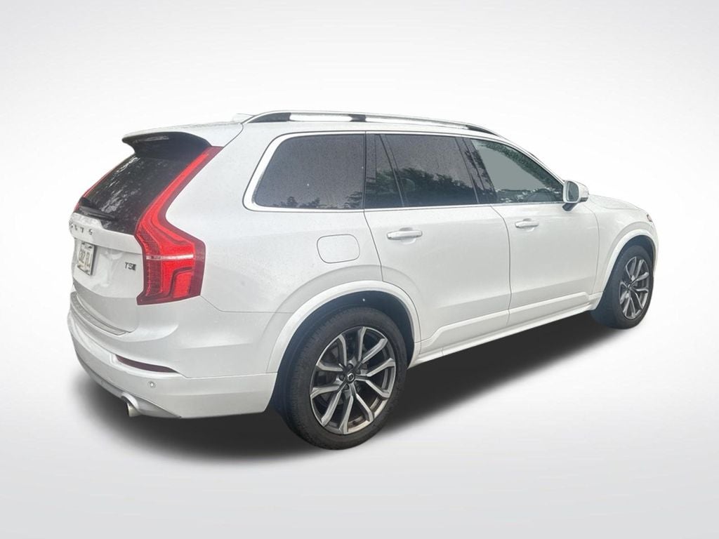 2019 Volvo XC90 T5 Momentum