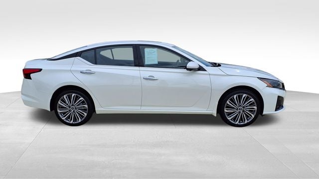 2025 Nissan Altima 2.5 SL