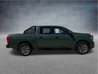 2024 Nissan Titan SV