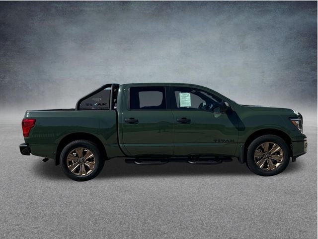 2024 Nissan Titan SV