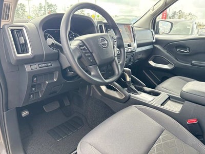 2025 Nissan Frontier SV