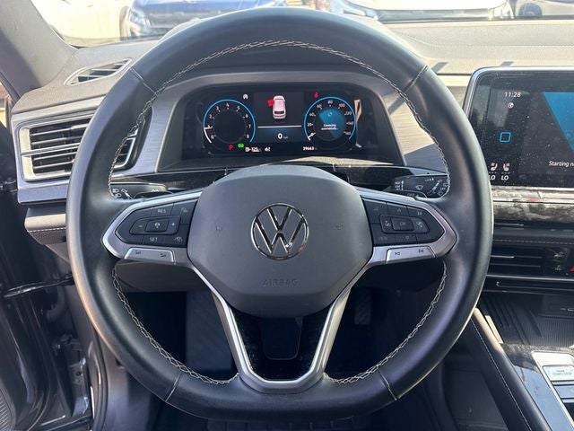 2025 Volkswagen Atlas Cross Sport 2.0T SE w/Technology