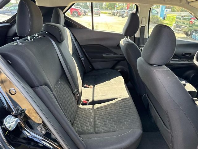 2022 Nissan Kicks S