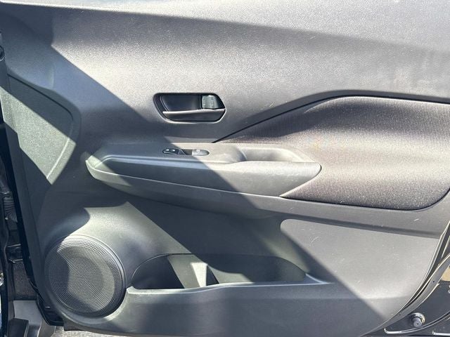 2022 Nissan Kicks S