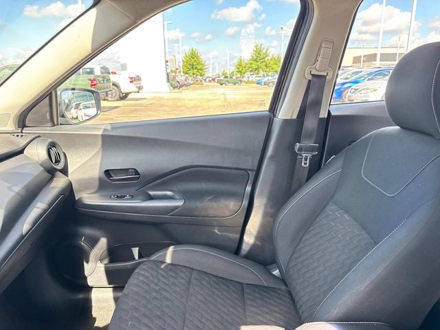 2022 Nissan Kicks S