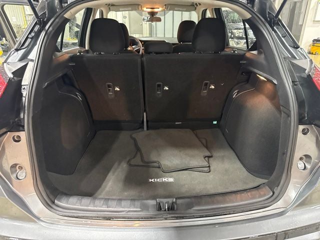 2023 Nissan Kicks SV