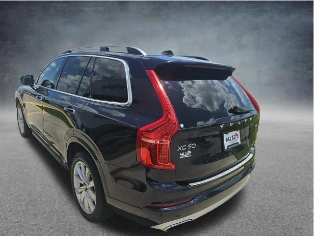 2017 Volvo XC90 T6 Momentum
