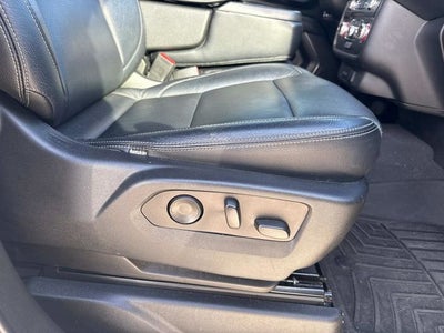 2023 GMC Yukon XL SLE