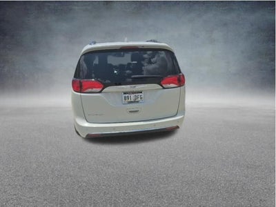 2019 Chrysler Pacifica Touring L Plus