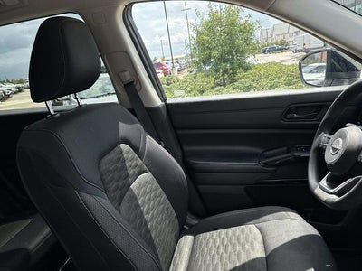 2023 Nissan Pathfinder S