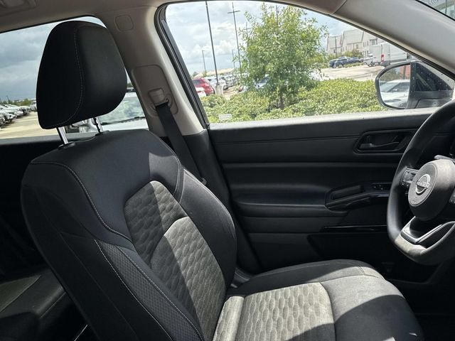 2023 Nissan Pathfinder S