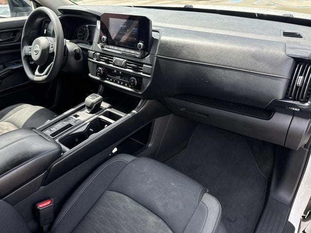 2023 Nissan Pathfinder S