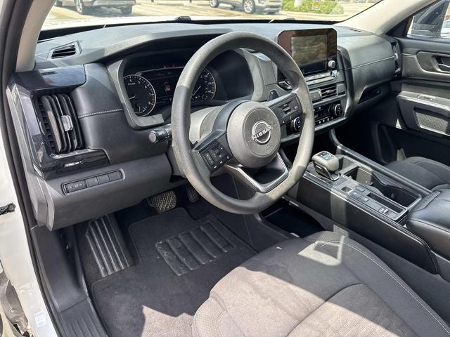 2023 Nissan Pathfinder S
