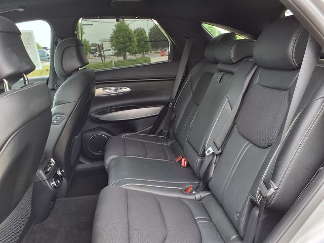 2024 Genesis GV70 2.5T