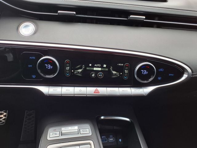 2024 Genesis GV70 2.5T