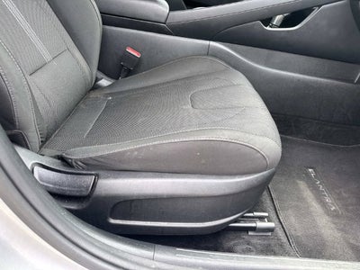 2022 Hyundai Elantra SE